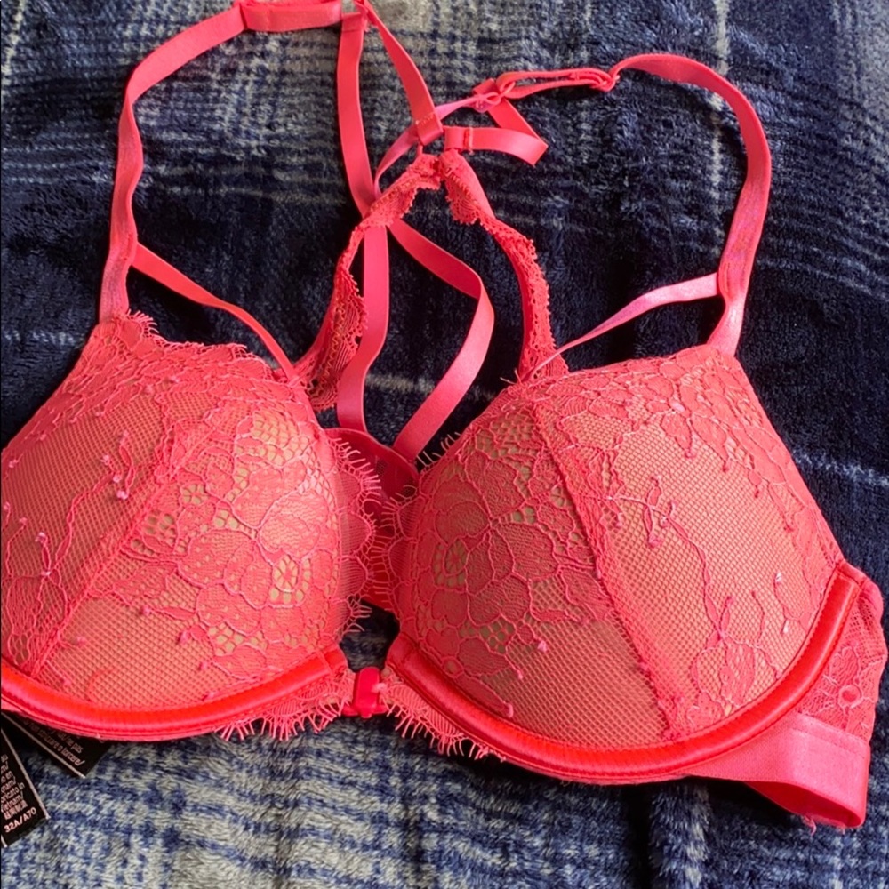 Victoria’s Secret front close bra